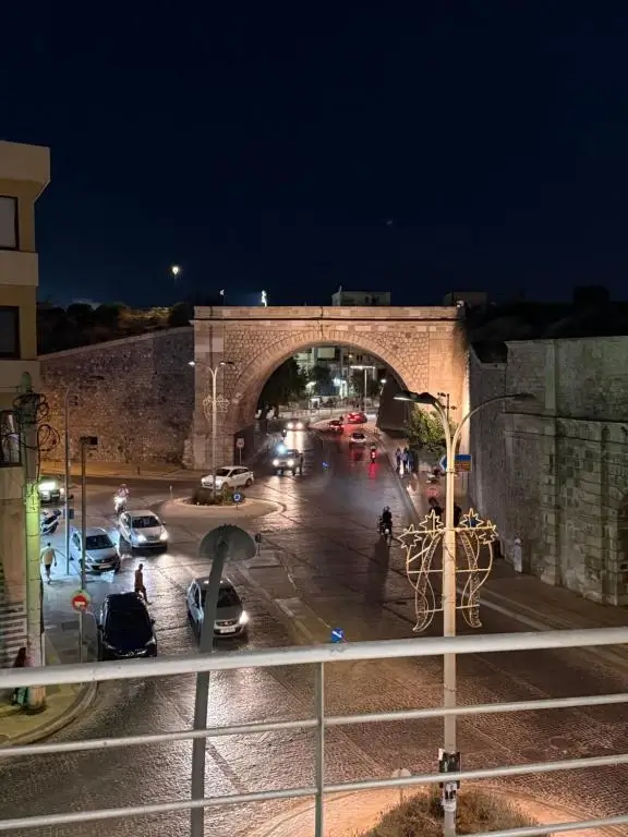 Chanioporta Suites Night Street View | Chanioporta Suites - Apartment