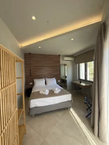 Superior Room Bedroom | Chanioporta Suites - Apartment